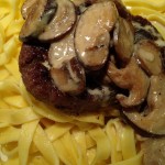 Dinner Idea:Classic chopped #beef steak with creamy mushroom gravy on buttered noodles! #yum #food #wowmoment #whatsfordinner #weekdaysupper #noodles