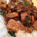 Dinner Idea: Teriyaki #tofu with mushrooms, peanuts and cilantro on rice! #wowmoment #whatsfordinner #flexitarian #glutenfree #yum #food #asianfoodlove