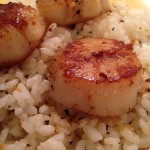 Dinner Idea: Simply salted and seared sea #scallops on #buttery lemon pepper rice! #wowmoment #whatsfordinner #weekdaysupper #seafood #yum #food