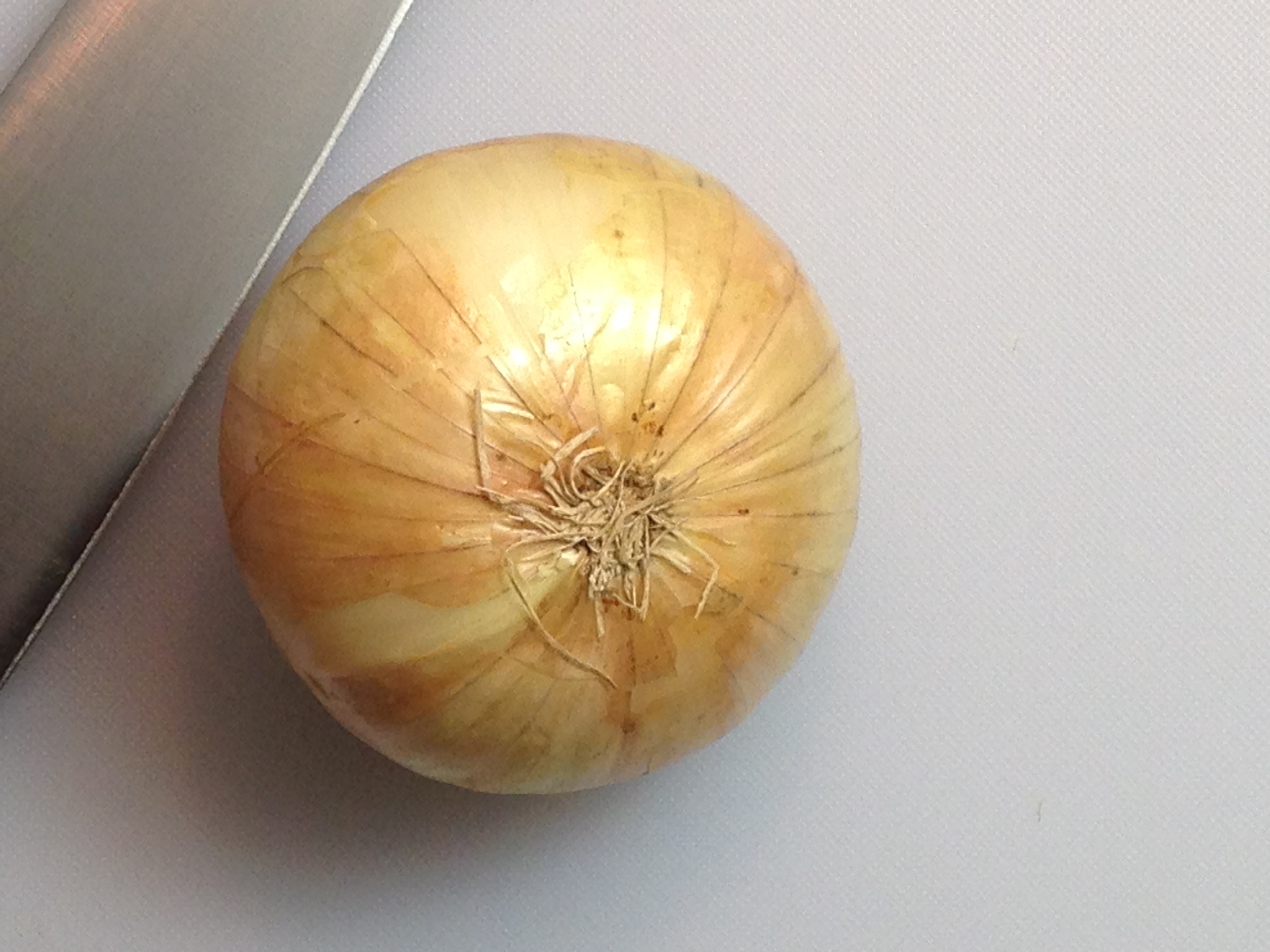 Confidence In The Kitchen: How To Chop an Onion