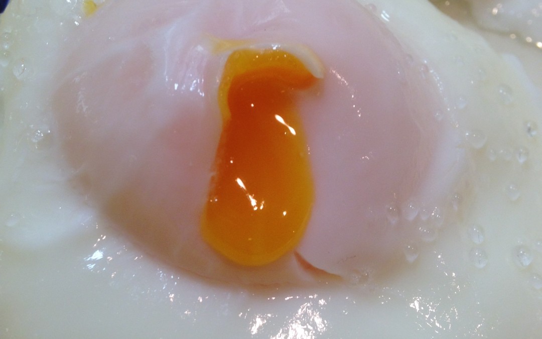 How to poach an egg