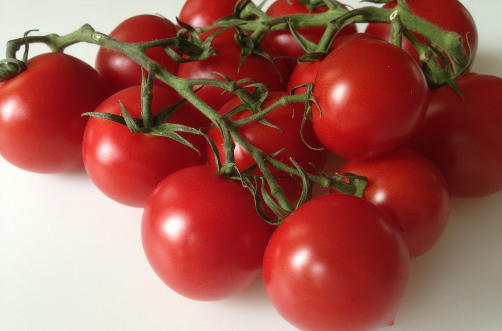 Confidence In The Kitchen: How To Make Tomato Sauce