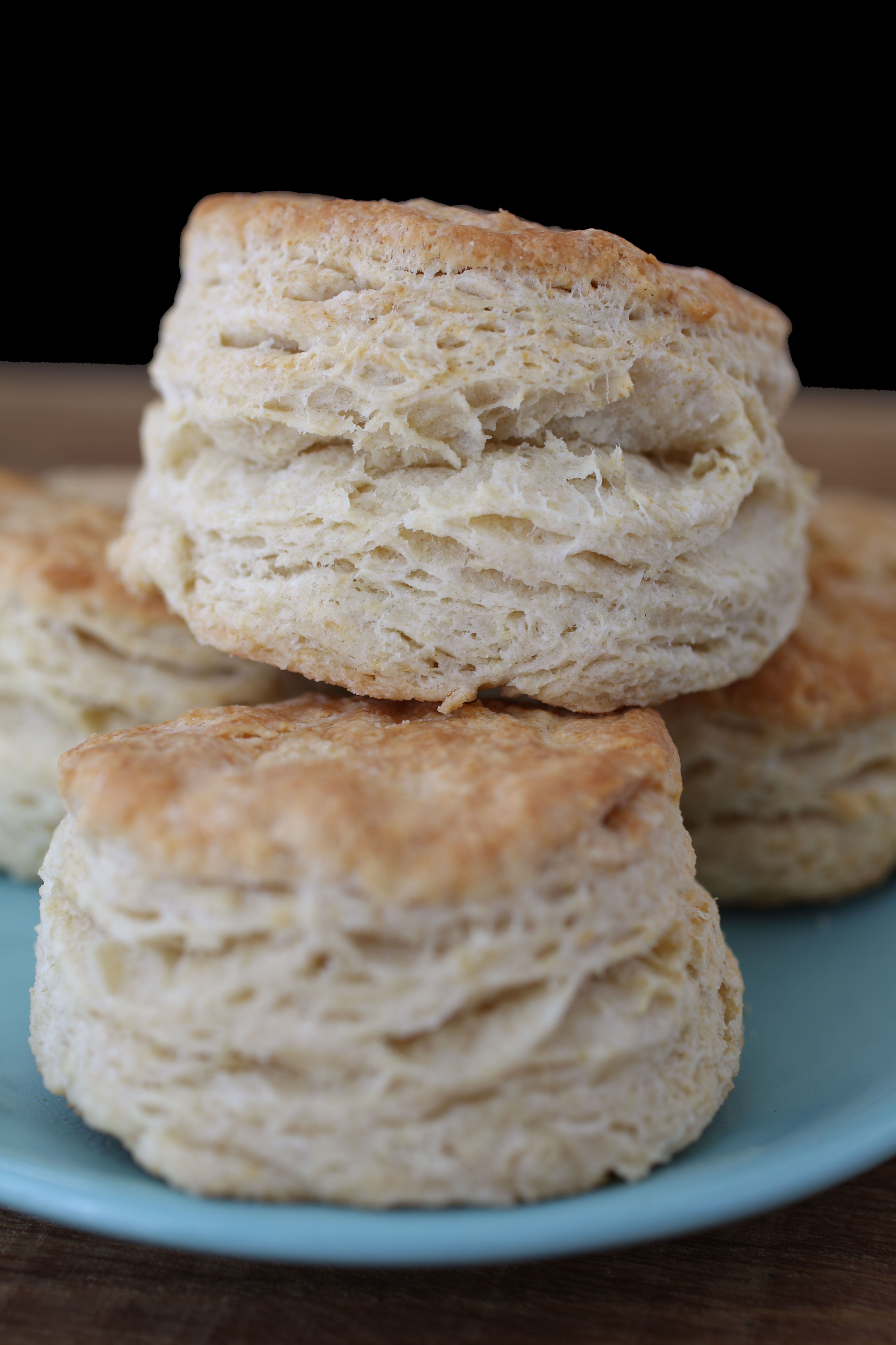 how to make buttermilk biscuits