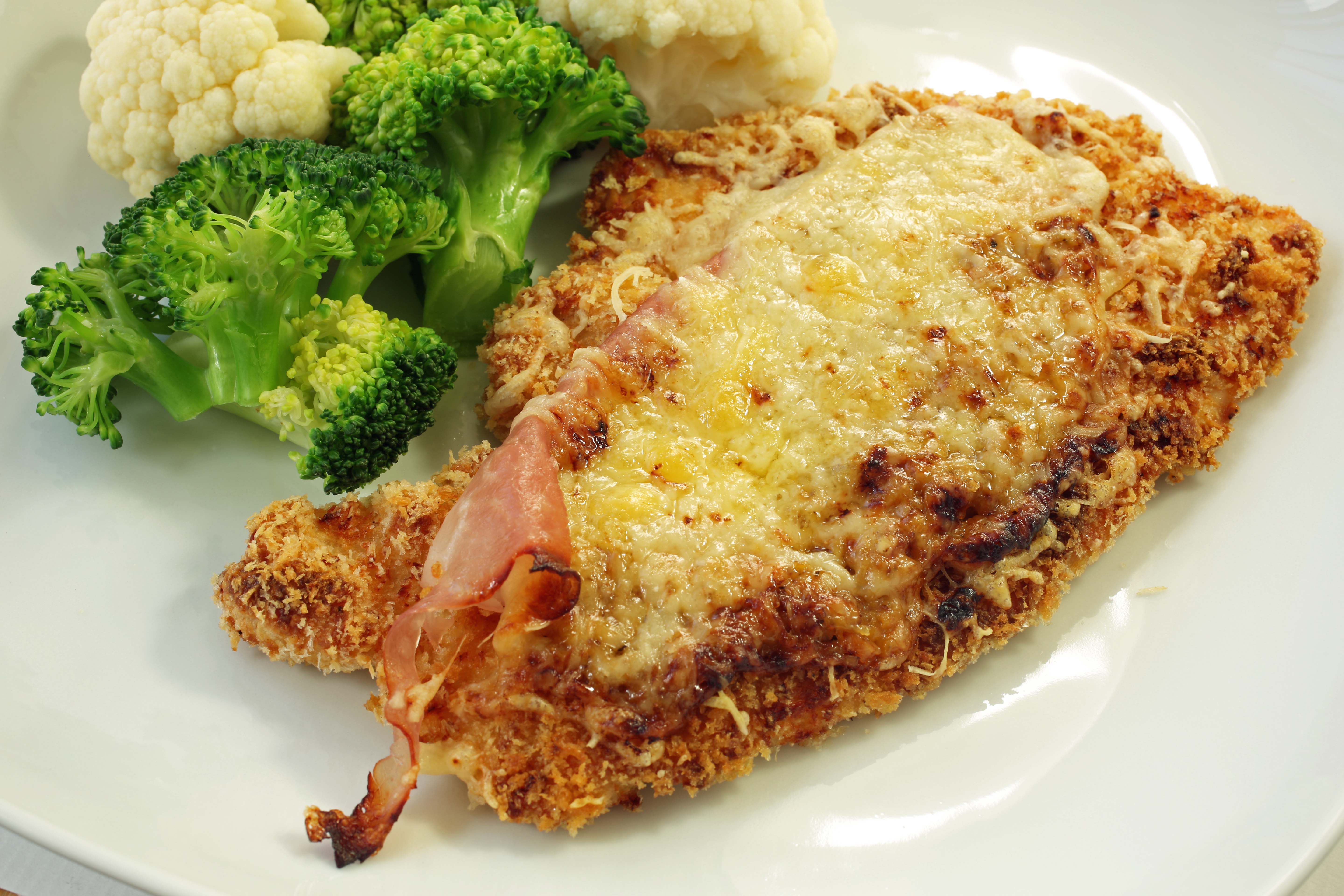 baked chicken cordon bleu