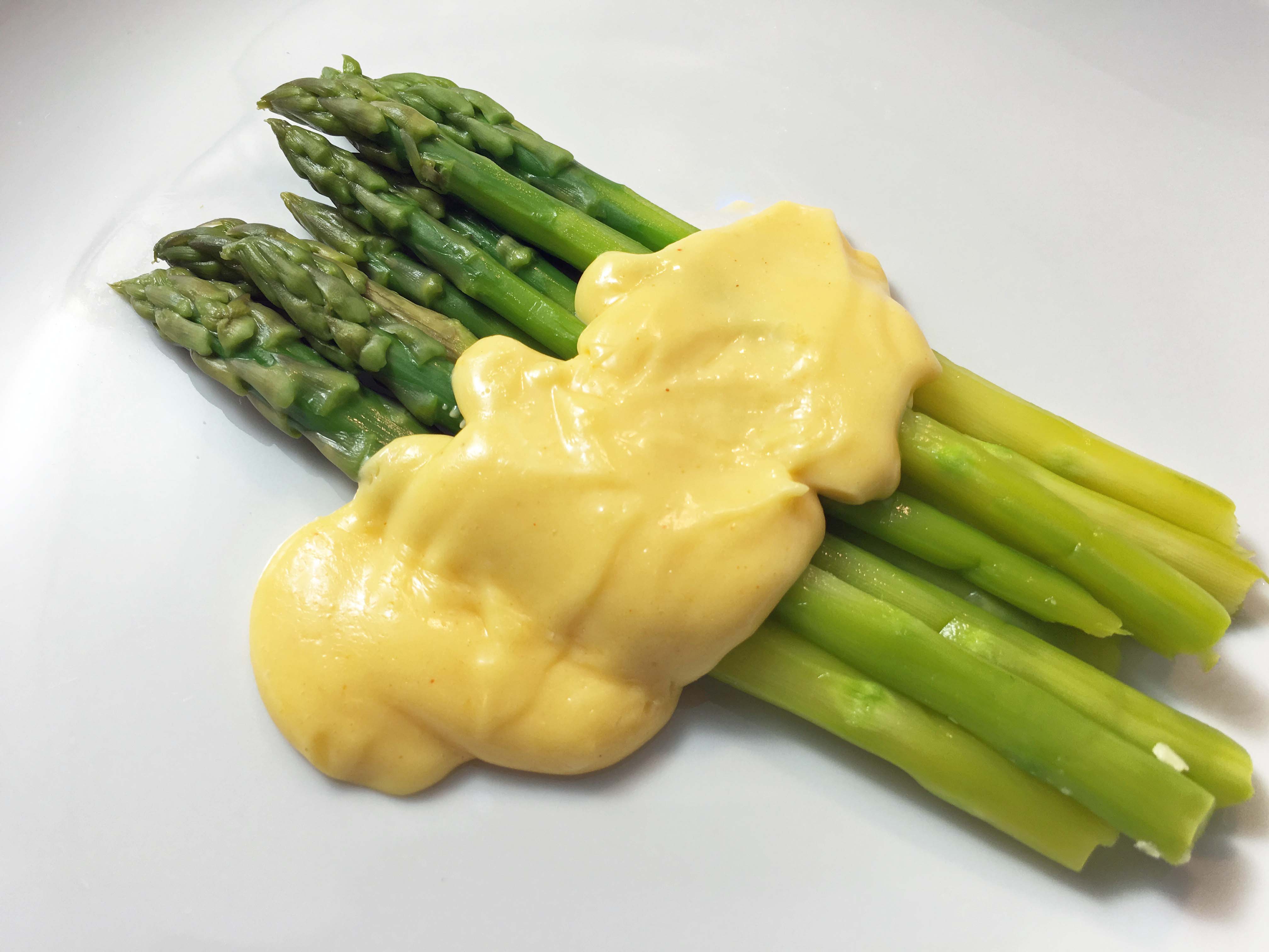 easy hollandaise sauce