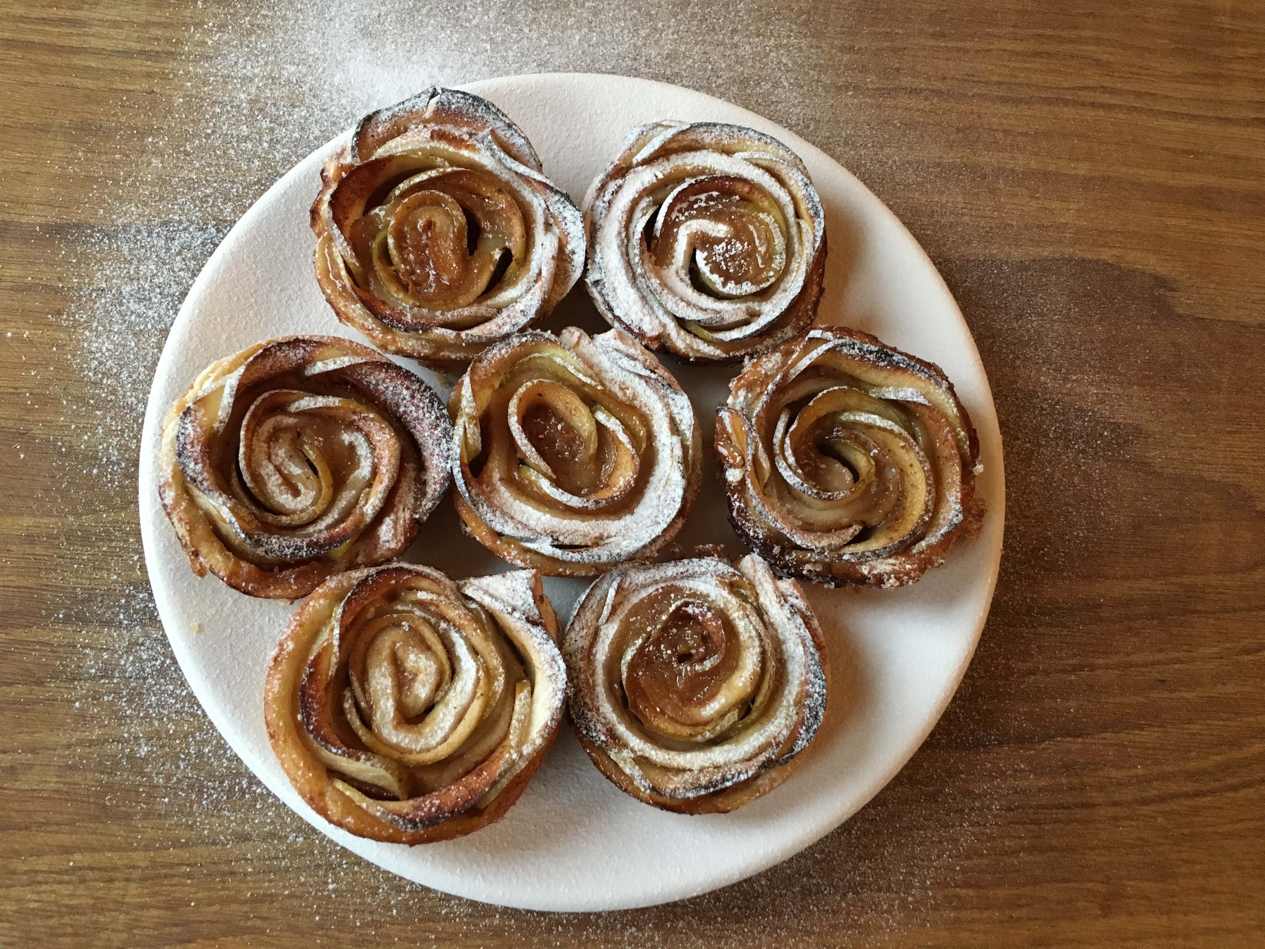 christmas brunch apple roses