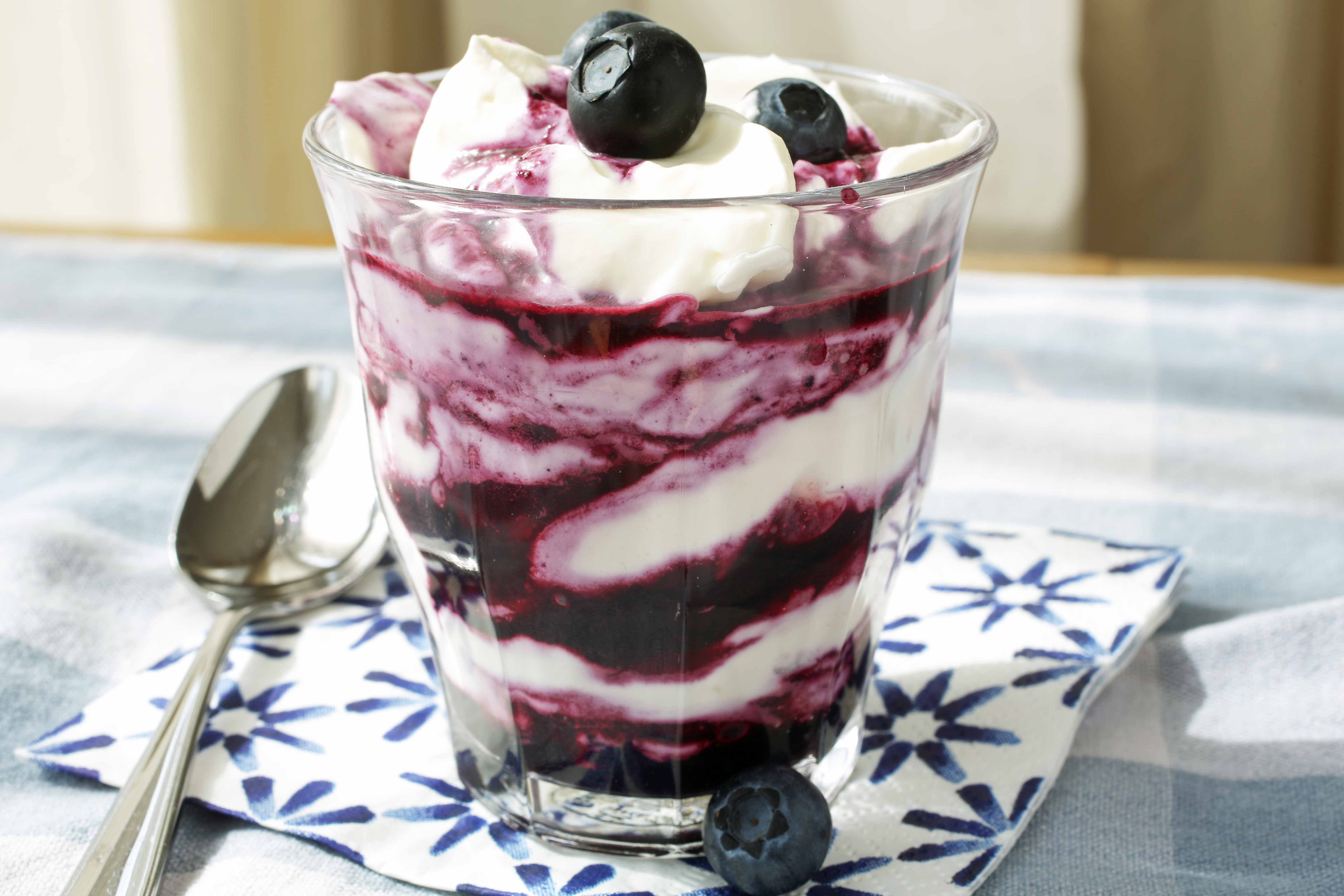 how to Make A Blueberry Fool