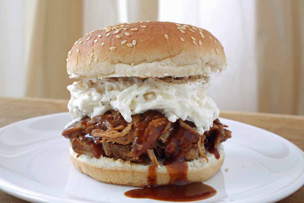 how to make pulled pork in the slow cooker