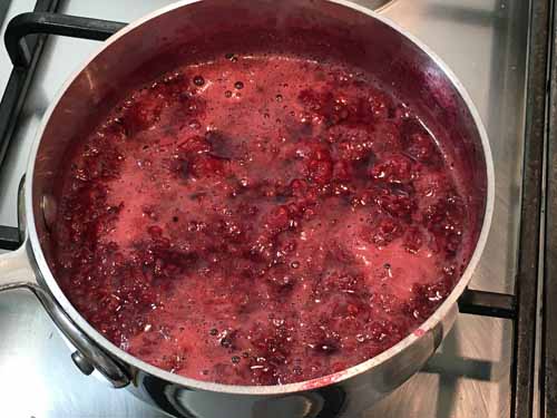 how to make raspberry sauce