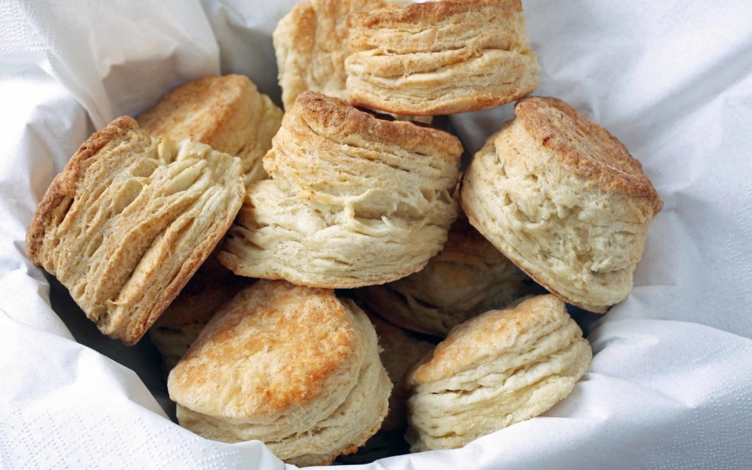 how to make buttermilk biscuits